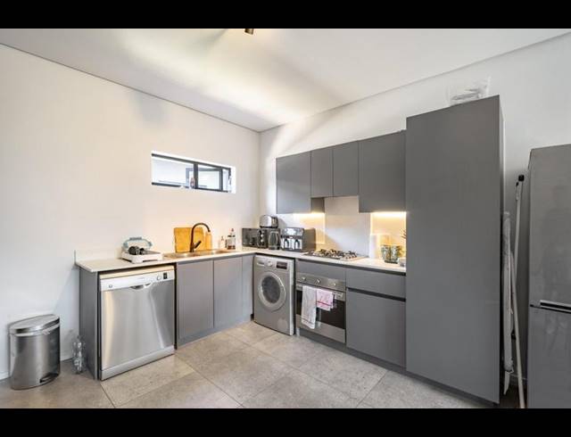 2 BEDROOM PROPERTY TO RENT IN HYDE PARK